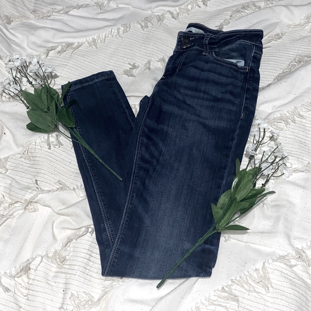 Dark wash skinny jeans mid-rise